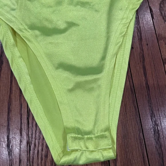 Neon Yellow bodysuit- medium - Picture 9 of 11